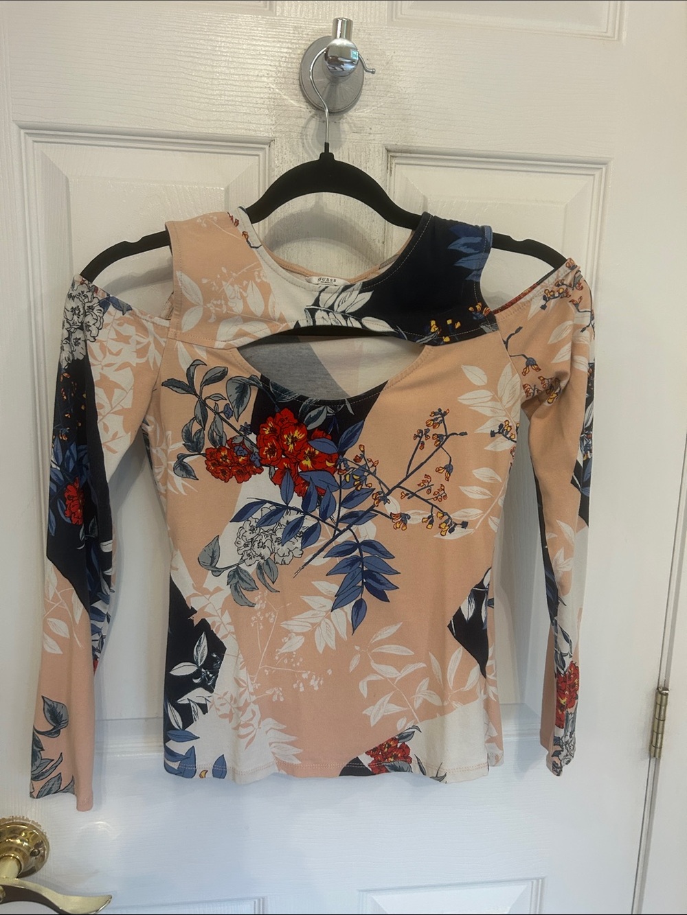 Floral Cutout Cold-Shoulder Top in Peach by